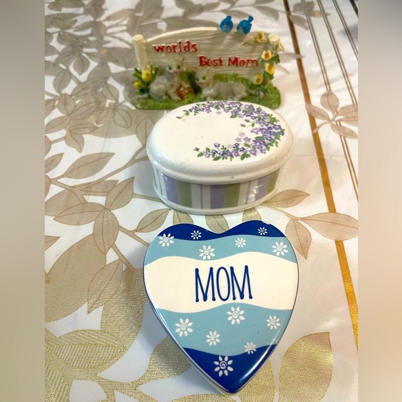 World's Best Mom ceramic Decorative Set of 3 for mothers day - Picture 2 of 7